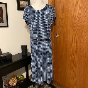Jessica Howard knit dress size 16W, short sleeve, removable belt